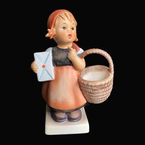 Hummel Figurine • Meditation • 13 2/0 • TMK-5